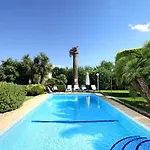 Villa Moreno